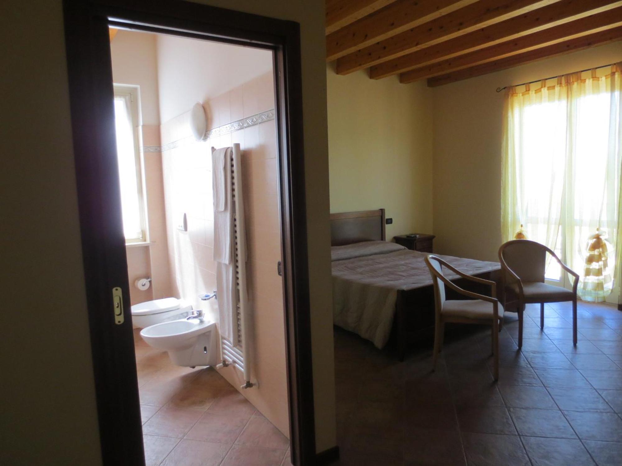 Agriturismo Parco Del Chiese Bedizzole Экстерьер фото